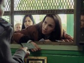 Natalia Oreiro es La mujer de la fila, y sufre como una madre