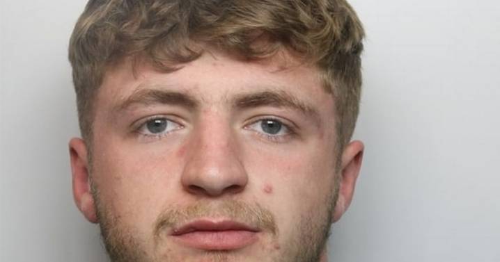 Drug dealer was stopped with thousands of pounds stuffed inside man bag