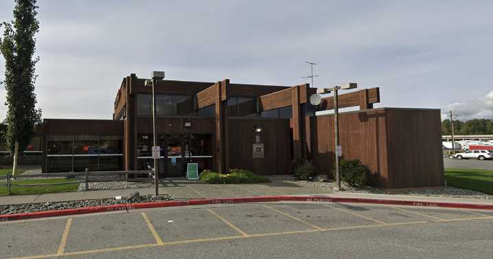 Authorities investigate Wells Fargo bank robbery in Anchorage