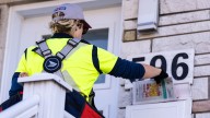Ottawa wants to see 'immediate steps' from Canada Post to address finances