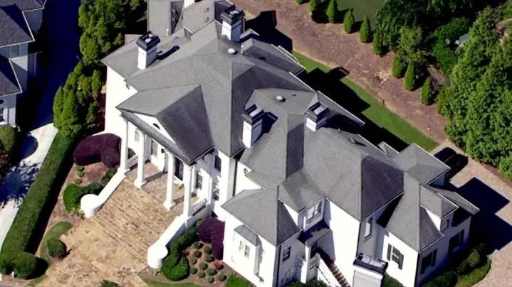 Johns Creek Police say they found family of 3 dead in suspected domestic murder