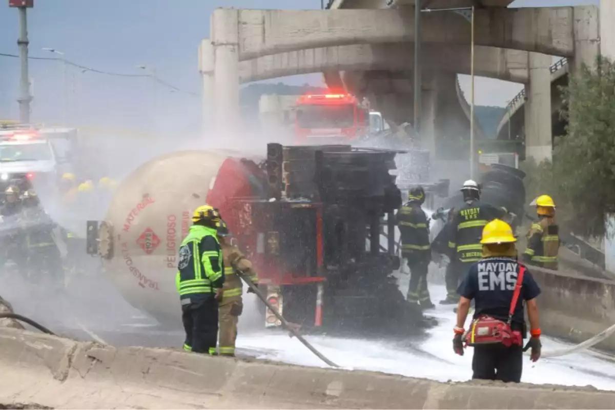 Explosión en Iztapalapa: Transportadora Silza asume responsabilidad por pipa que dejó 6 muertos
