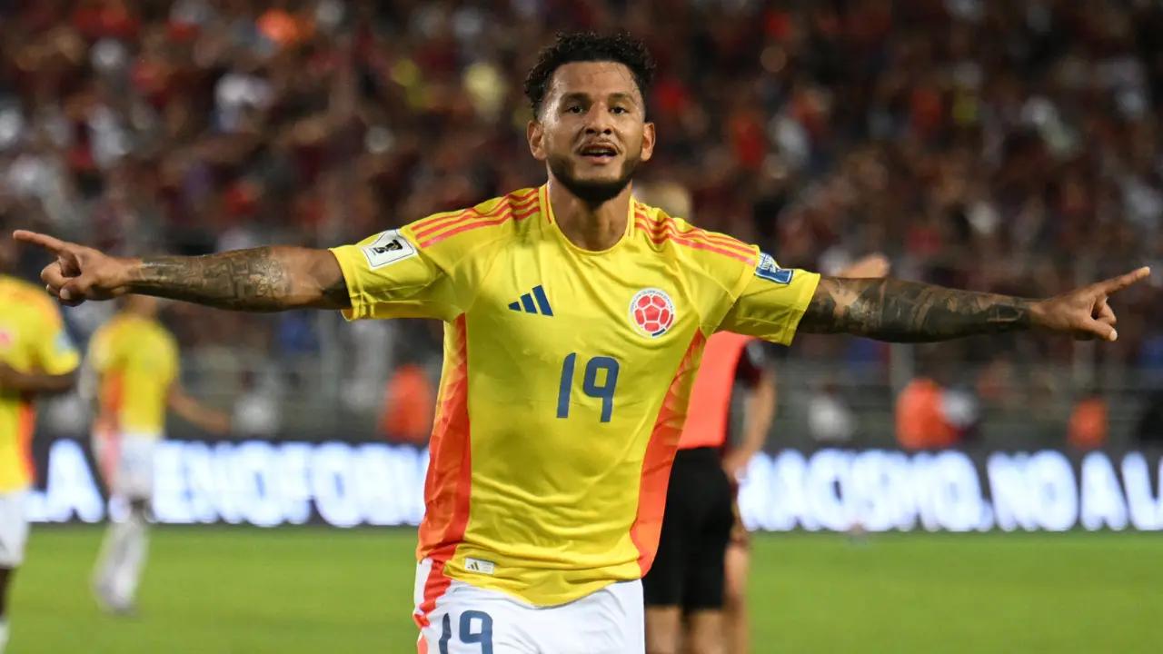Luis Javier Suárez firmó un triplete con Colombia: vea su tercer gol contra Venezuela