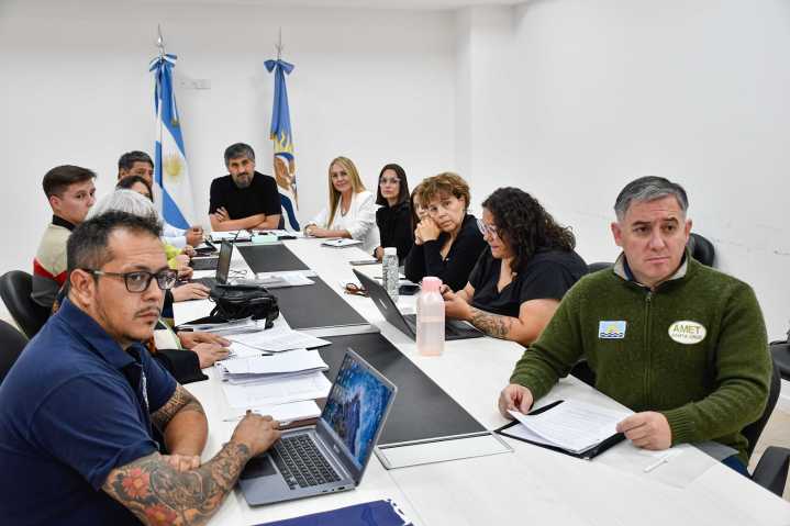 Docentes de Santa Cruz acudirán a la paritaria con fuertes demandas al Gobierno