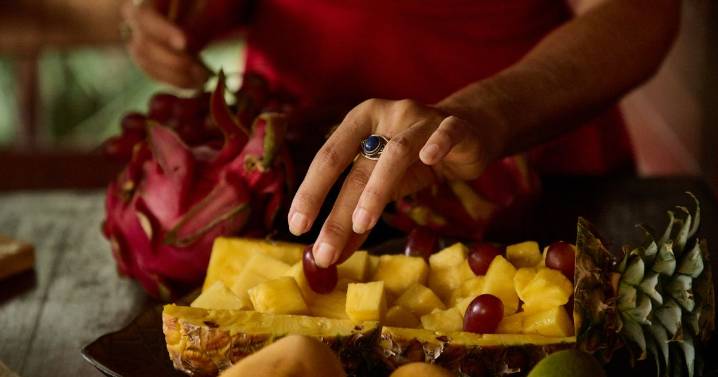 One hidden chemical in this tropical fruit could fight liver cancer