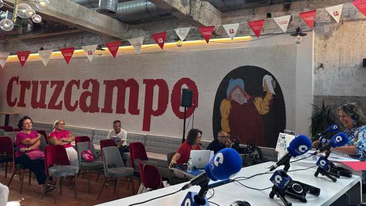 Treinta años de historia en Sevilla: así ha vivido Cristina López Schlichting el cumpleaños de la Fundación Cruzcampo