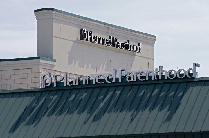 Tribunal de EEUU permite a Trump cortar fondos de Medicaid a Planned Parenthood