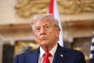 Trump amenaza con quitarle las licencias de emisión a los canales de TV que lo critiquen
