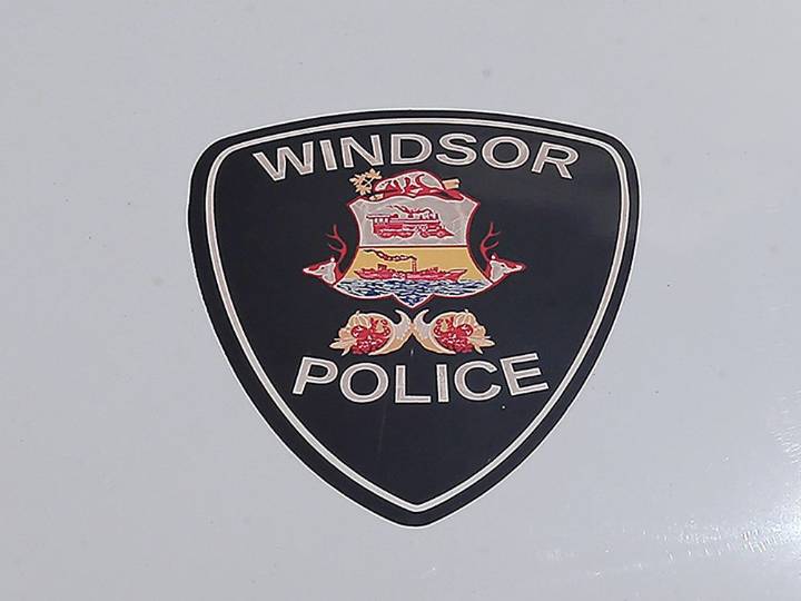 Windsor police arrest repeat offender, find knife