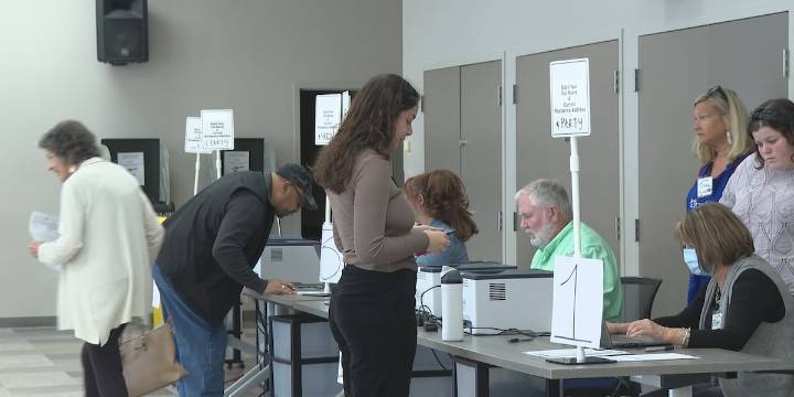 Judge OKs settlement in North Carolina voter registration lawsuit by Justice Department