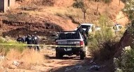 Encuentran cuerpo flotando en laguna de aguas negras en carretera Hermosillo