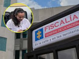 Mujer se infiltro en la policía nacional para tener acceso a información