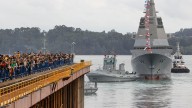 España bota la fragata F-111, la más moderna de la Armada