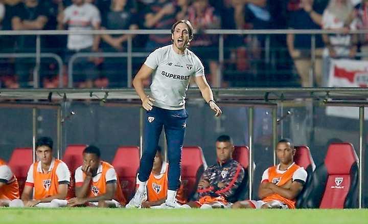 Luis Zubeldía dirigirá al Fluminense