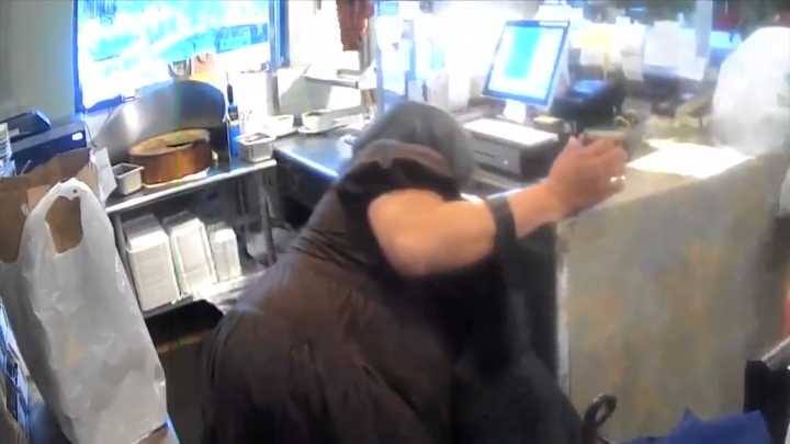 Surveillance video captures two women snatching restaurant owner’s purse in Tamarac
