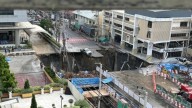 El Difícil Trabajo de Tapar el Enorme Socavón en Bangkok, Tailandia