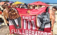 VIDEO.- EL DIA en Brasil.- Así se vive la previa de Estudiantes vs Flamengo: los hinchas copan las playas