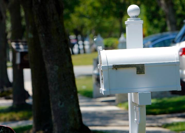 U.S. Postal Service won’t raise price of stamps in early 2026