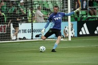 Austin FC G Brad Stuver signs 2