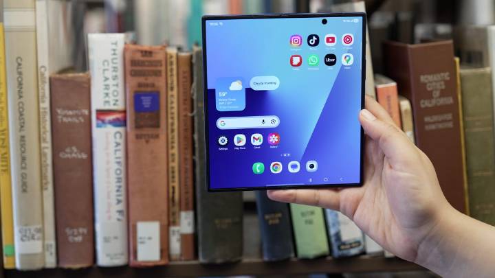 Another Win for Foldables: Samsung's Galaxy Z Series Sales Outpace Previous Models