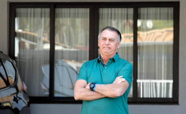 Bolsonaro es ingresado al hospital tras ataque de hipo y vómitos