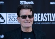Charlie Sheen celebra 8 años de sobriedad