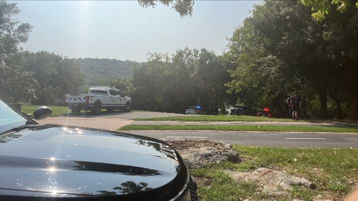 Tulsa man rescued from Arkansas River after jumping in to escape police