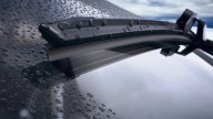El invento que hace que la lluvia “resbale” del parabrisas ahora está a mitad de precio