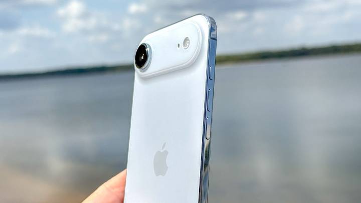 Yikes! These iPhone 17 colors are already getting scratched more easily than others
