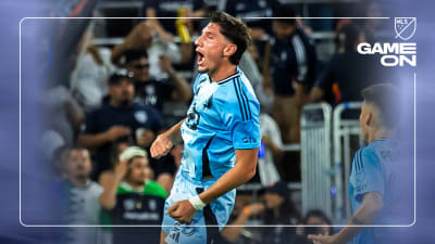 Best debut goal ever?! Minnesota newcomer Nectarios Triantis scores worldie