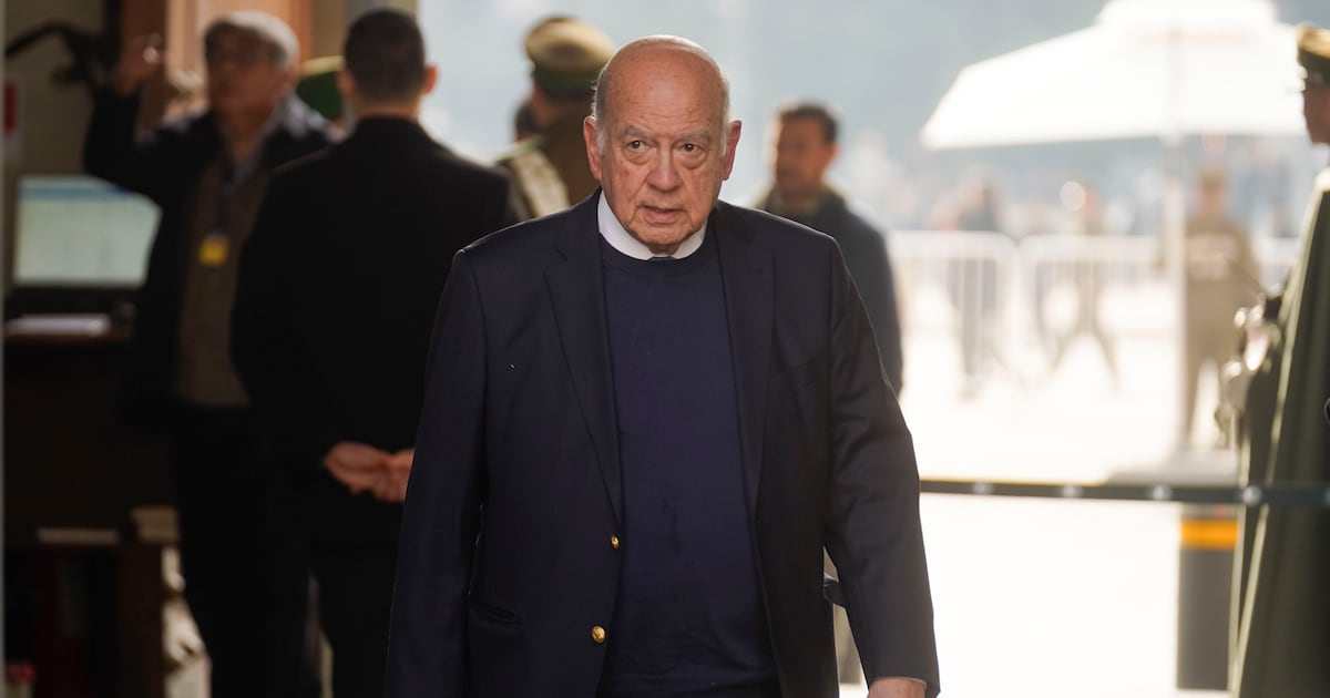 Senador Insulza se suma a reproches de Huenchumilla sobre programa de Jara y plantea que falta “coordinación”