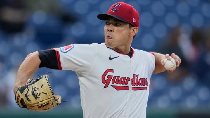 Joey Cantillo pitches 8 innings, José Ramírez homers as Cleveland Guardians beat Kansas City Royals 2