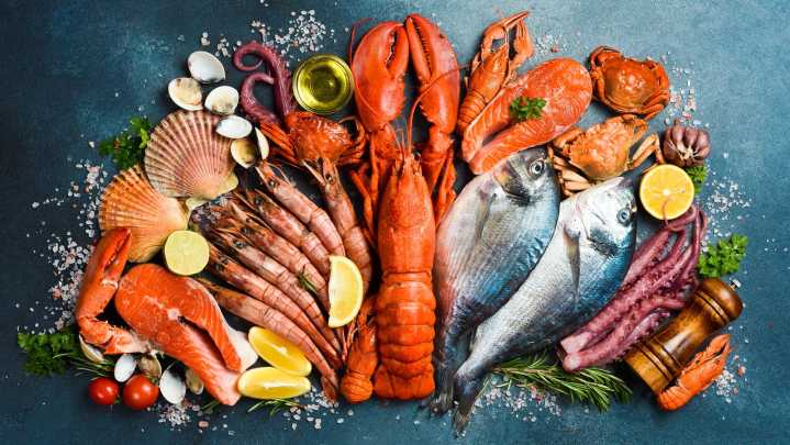 The Once-Struggling Seafood Chain That's Making A Comeback