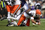 Ravens' defense takes out frustration on Joe Flacco, Browns after trying week