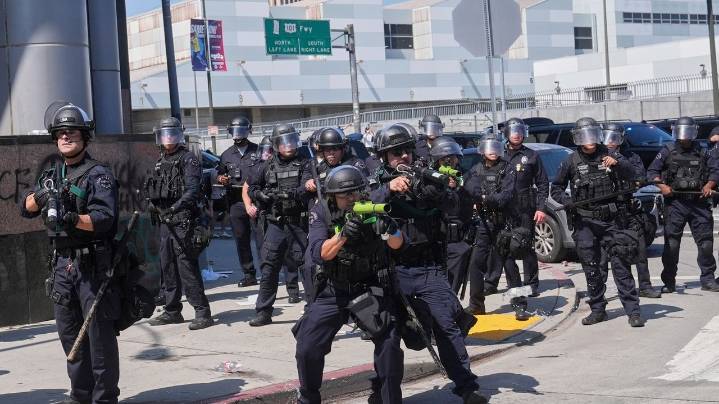 LA police fired over a thousand projectiles at protesters in a single day