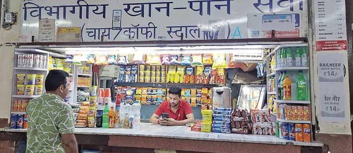 Authorities conduct surprise inspection of food stalls at Jammu Railway Station