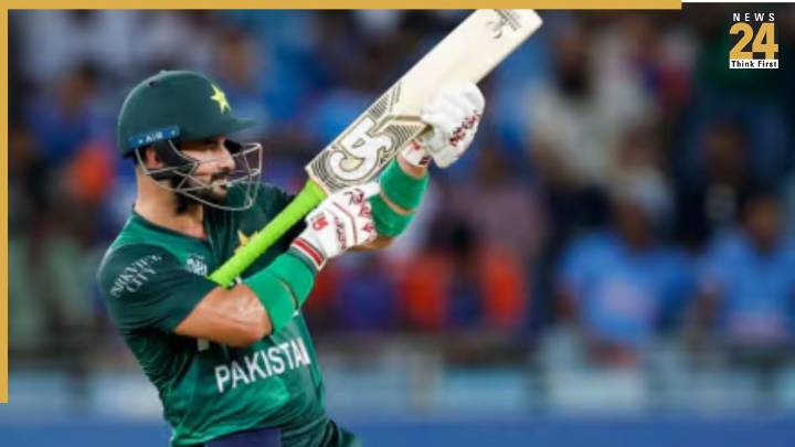 India vs Pakistan, Asia Cup 2025 Final: Varun Chakaravarthy removes Sahibzada Farhan
