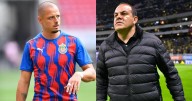 “Ya estuvo, hijo”: Cuauhtémoc Blanco exige a Chicharito colgar los botines