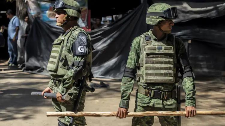 Autoridades decomisan arsenal y drogas en cateo de alto impacto en Culiacán