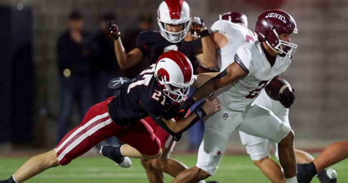 No. 2 Jenks rallies from 14 down to defeat No. 3 Owasso