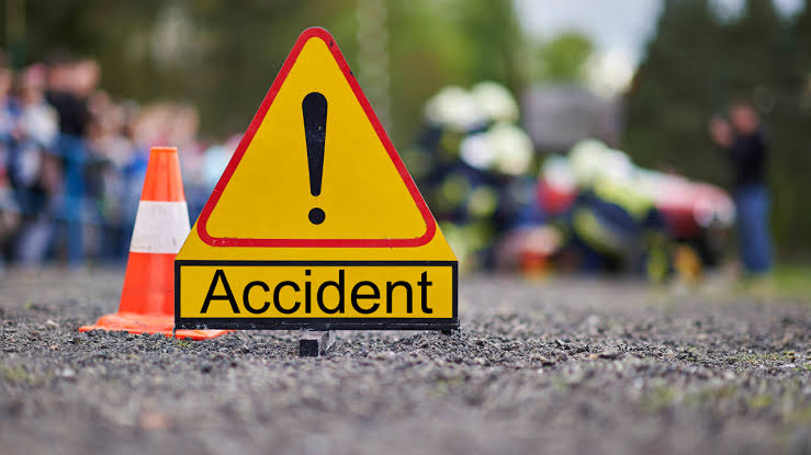 Woman run over by speeding truck while dropping her child to school