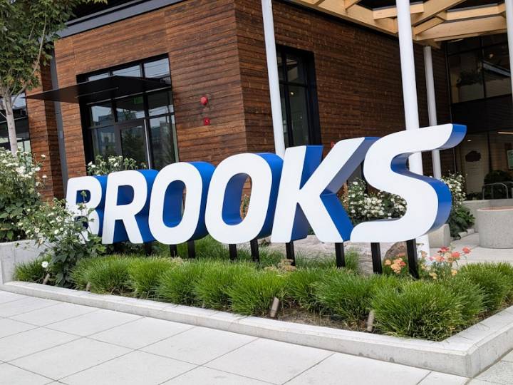Despite tariff headwinds, Brooks Running keeps pace