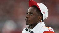 Xavier Worthy fuera por lesión tras choque con Travis Kelce
