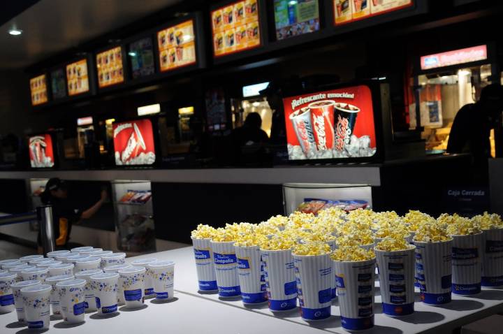 Edoméx refuerza control sanitario en cines con convenio entre Secretaría de Salud y Cinépolis