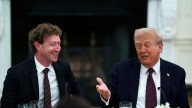 La cena de los dólares: Trump y los líderes tecnológicos de EEUU protagonizan una cita de peloteo