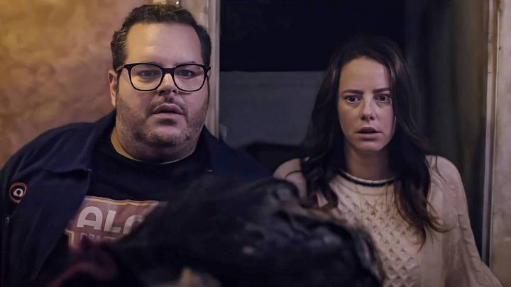 Josh Gad & Kaya Scodelario On Avoiding “The Kiss Of Death” In Adulthood