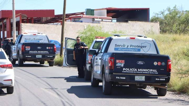 Dejan en libertad a empleados de funeraria que traían radio presuntamente robado a la Policía Municipal