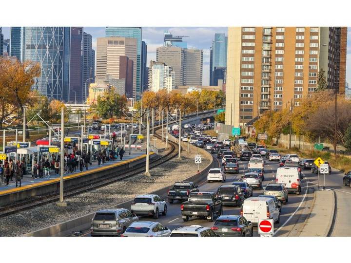 Bell: Alberta auto insurers want to stick it to Albertans in 2026