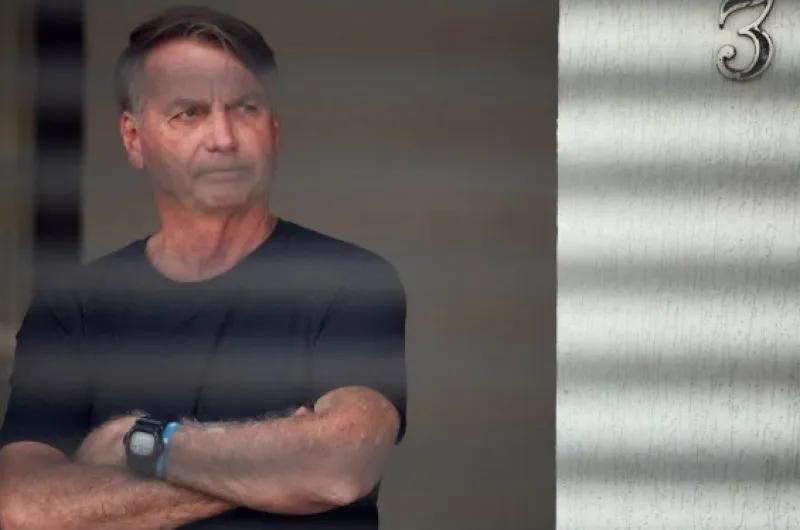 La Corte Suprema de Brasil condena a 27 años de cárcel a Bolsonaro