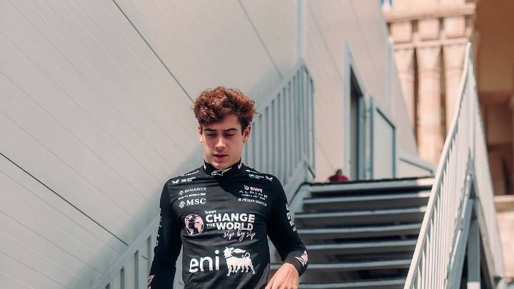 Colapinto lamentó el toque de Albon en el GP de Azerbaiyán: "Perdí todo"